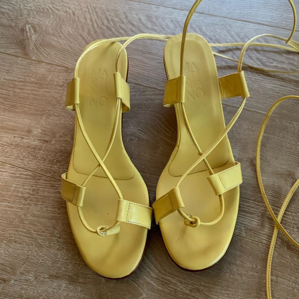 Martiniano Yellow Heels Size 39